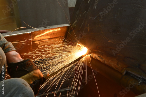 Welding welding workers strike out sparks