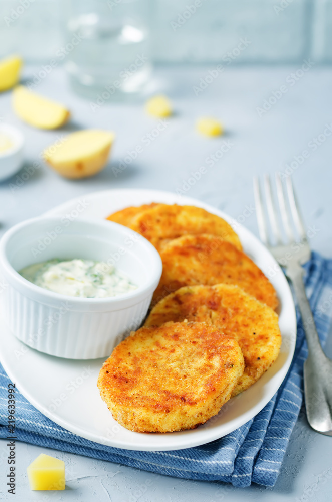 Mashed Potato Cheese Pancakes with Greek Yogurt Dill Sauce Mashed Potato Cheese Pancakes with Greek Yogurt Dill Sauce