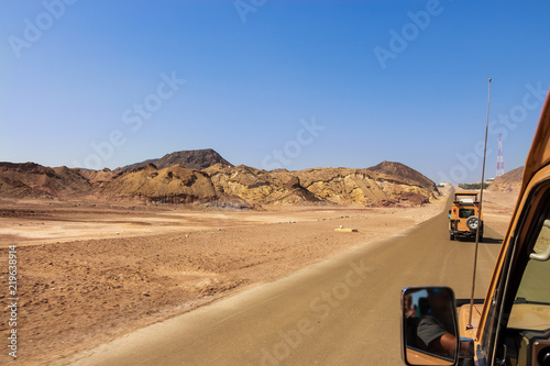 Konstfotografi Abu Dhabi, UAE - March, 2018: Island Sir Bani Yas Jeep safari
