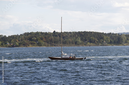 Canvas Print Voilier sur le fjord à Oslo, Norvège
