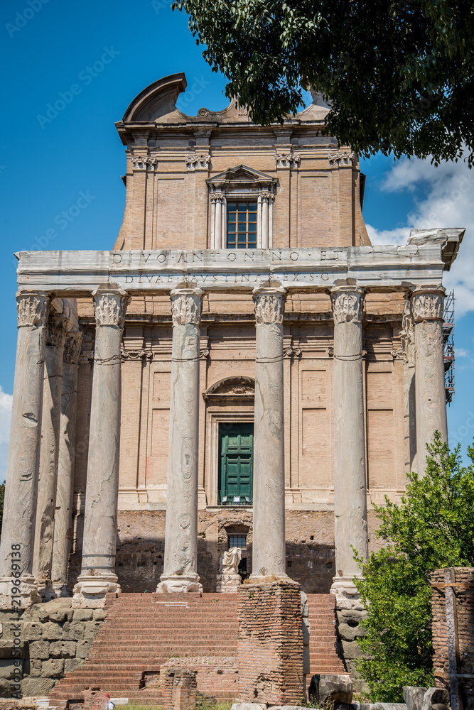 Naklejka premium Ancient Roman Temple