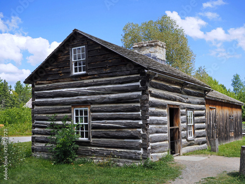 old fashioned log cabin
