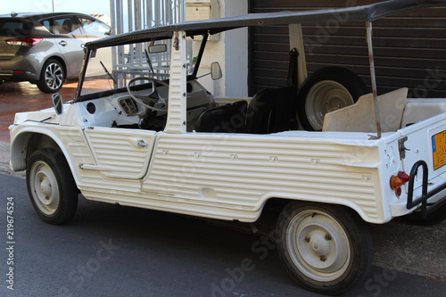 Tableau sur toile voiture Méhari