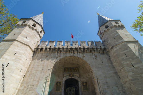 Entrance  gate to Topkapi museum in Istanbul, Turkey. photo