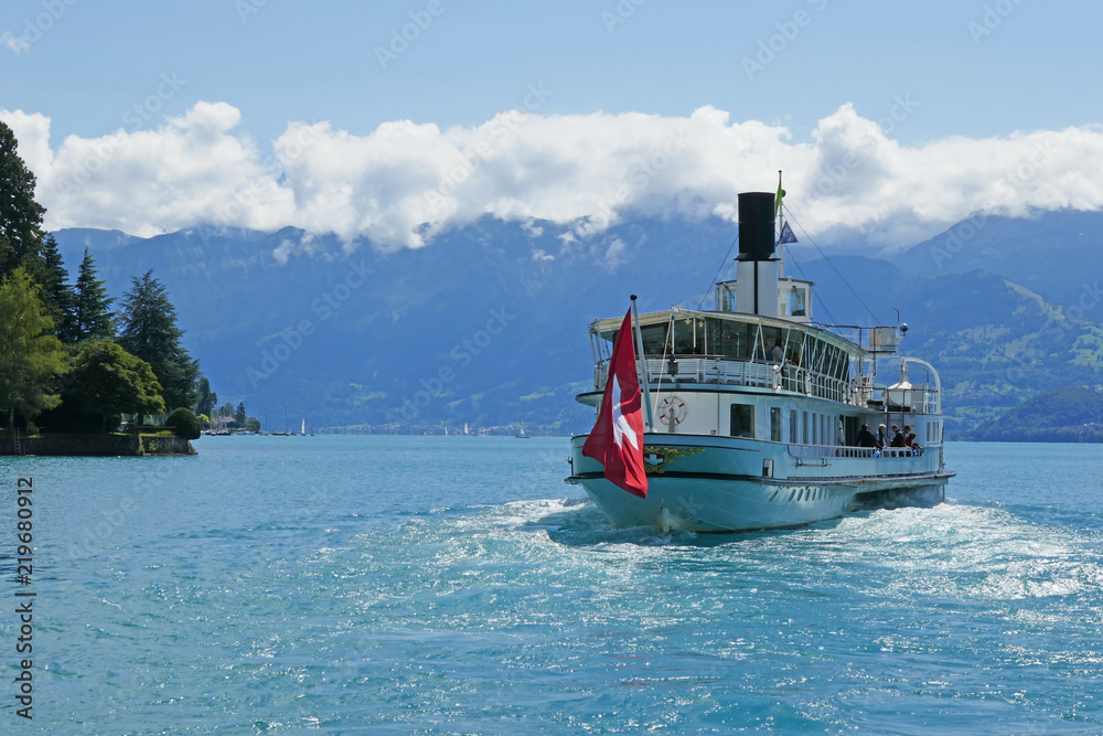 Passagierschiff, Thunersee, Schweiz Passagierschiff, Thunersee, Schweiz