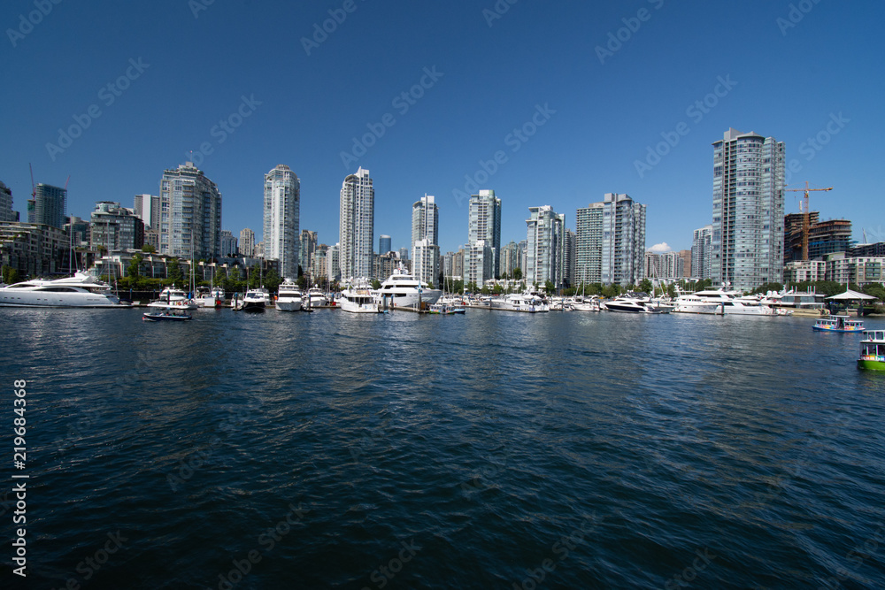 Obraz premium vancouver skyline from water