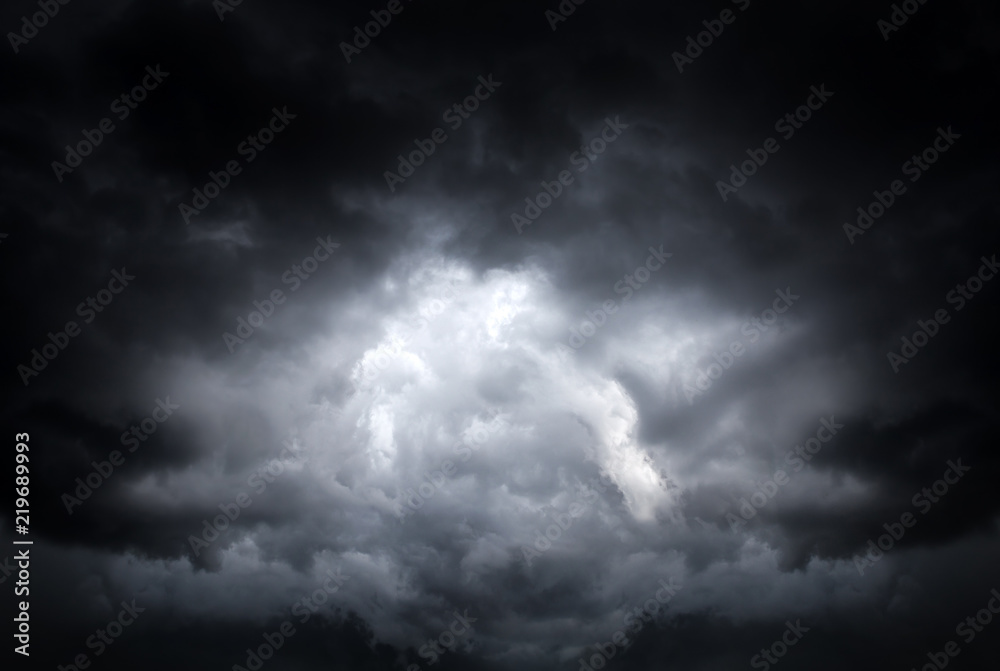 Obraz premium Dramatic Clouds Background