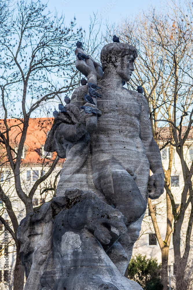 München - Neptunbrunnen im alten Botanischen Garten München - Neptunbrunnen im alten Botanischen Garten