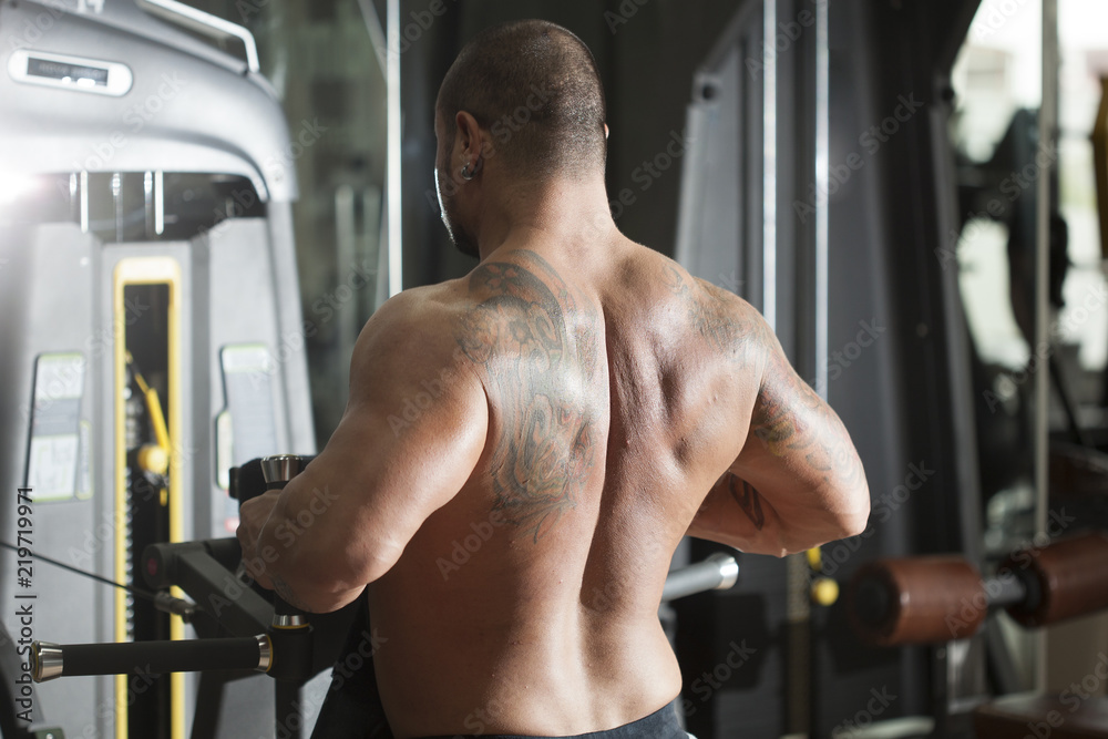 Naklejka premium The man who bodybuilding 