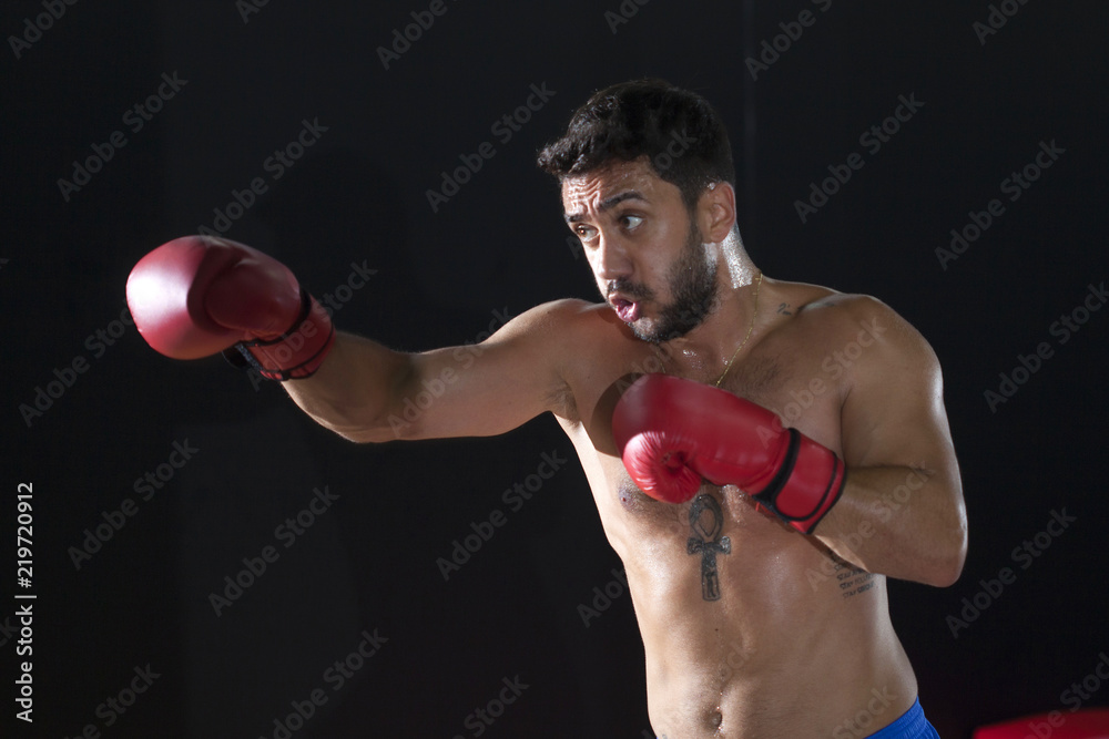 The man who makes boxing workout
The man who makes boxing workout
