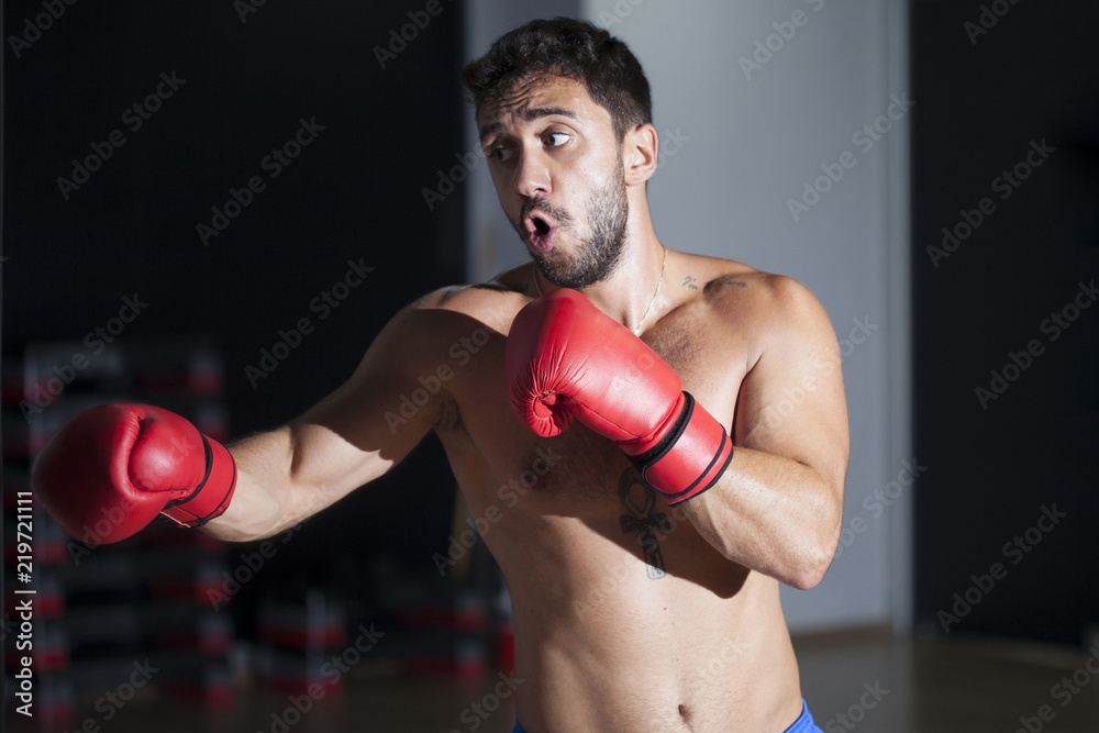 The man who makes boxing workout
The man who makes boxing workout