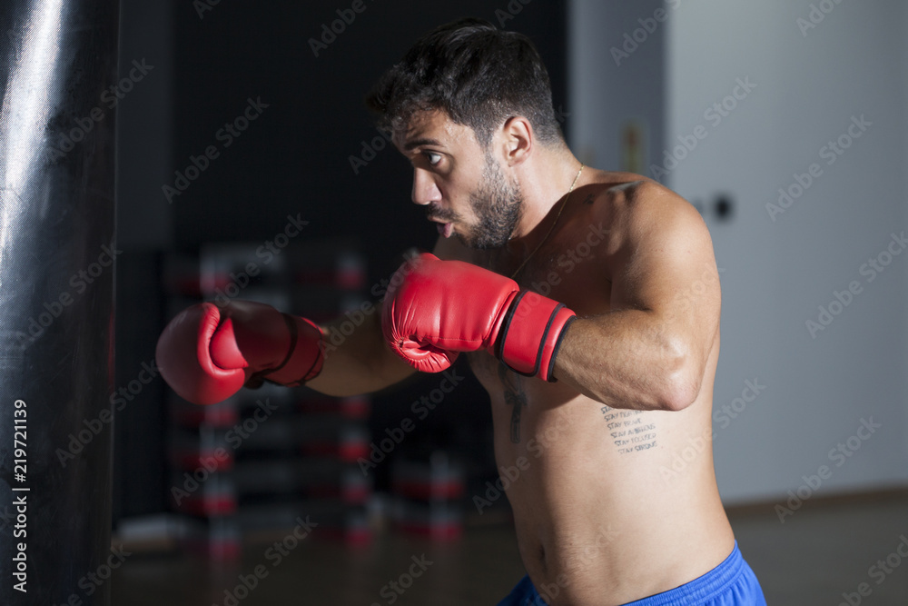 The man who makes boxing workout
The man who makes boxing workout