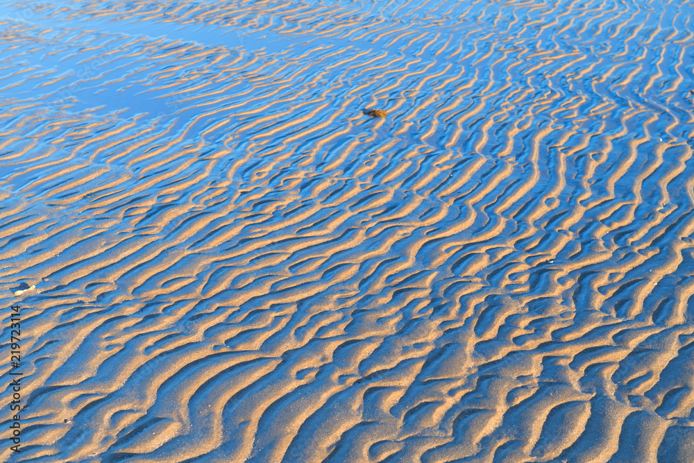 Obraz premium Wind tracks at the beach