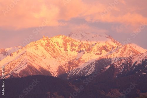 Sunset over the mountains © donikz