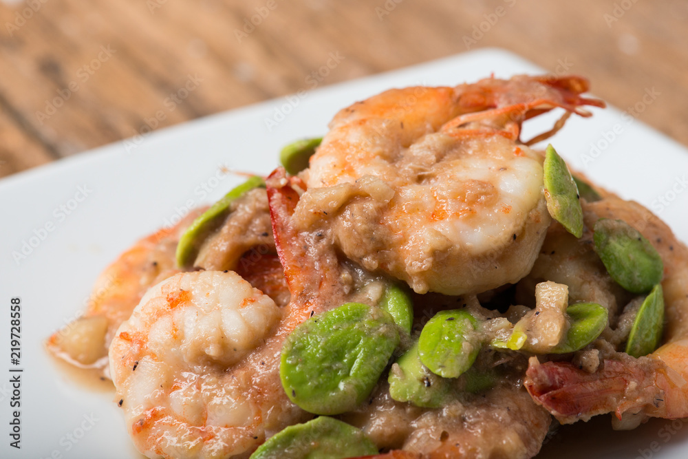 Stir-Fried Twisted Cluster Bean with Shrimps/Bitter Bean Stir-Fried Twisted Cluster Bean with Shrimps/Bitter Bean