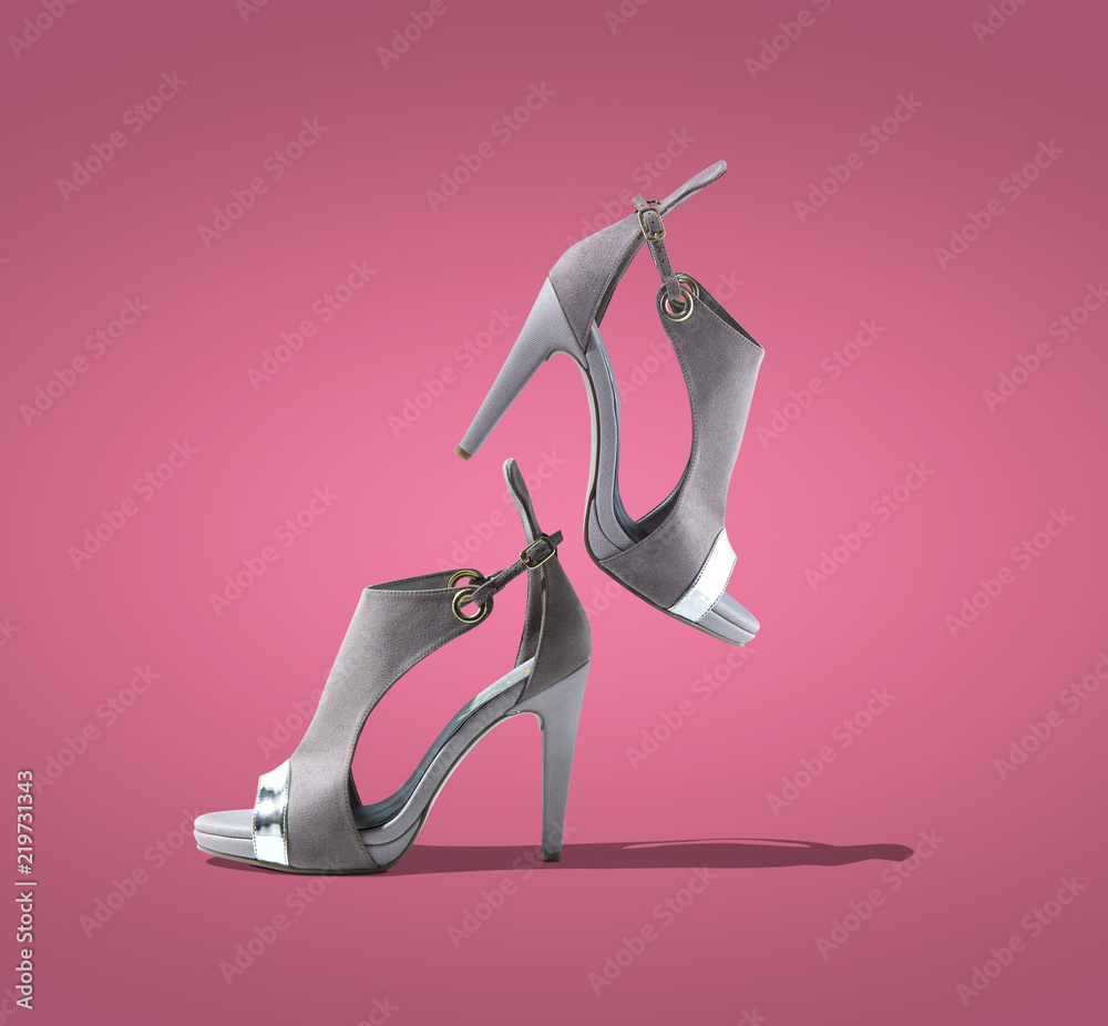 zapatos zapatillas gris plata zapato mexicano calzado fondo rosa Stock  Photo | Adobe Stock