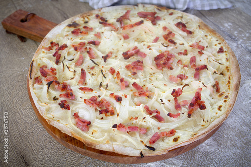 Fototapeta Naklejka Na Ścianę i Meble -  tarte flambée