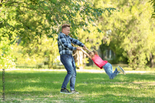 Happy father and daughter p...