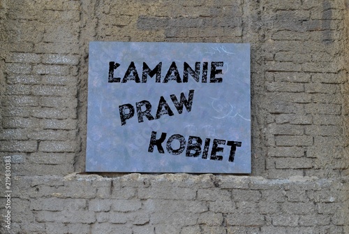 Łamanie praw kobiet