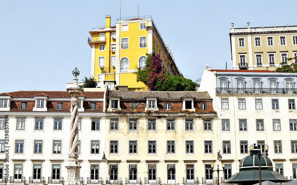 Lisbon - beautiful houses - Chiado