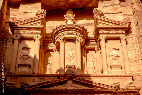 Al Khazneh or The Treasury at Petra, Jordan © matiplanas