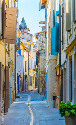 Fototapeta Naklejka Na Ścianę i Meble -  View of a narrow street in Saint Remy en Provence, France