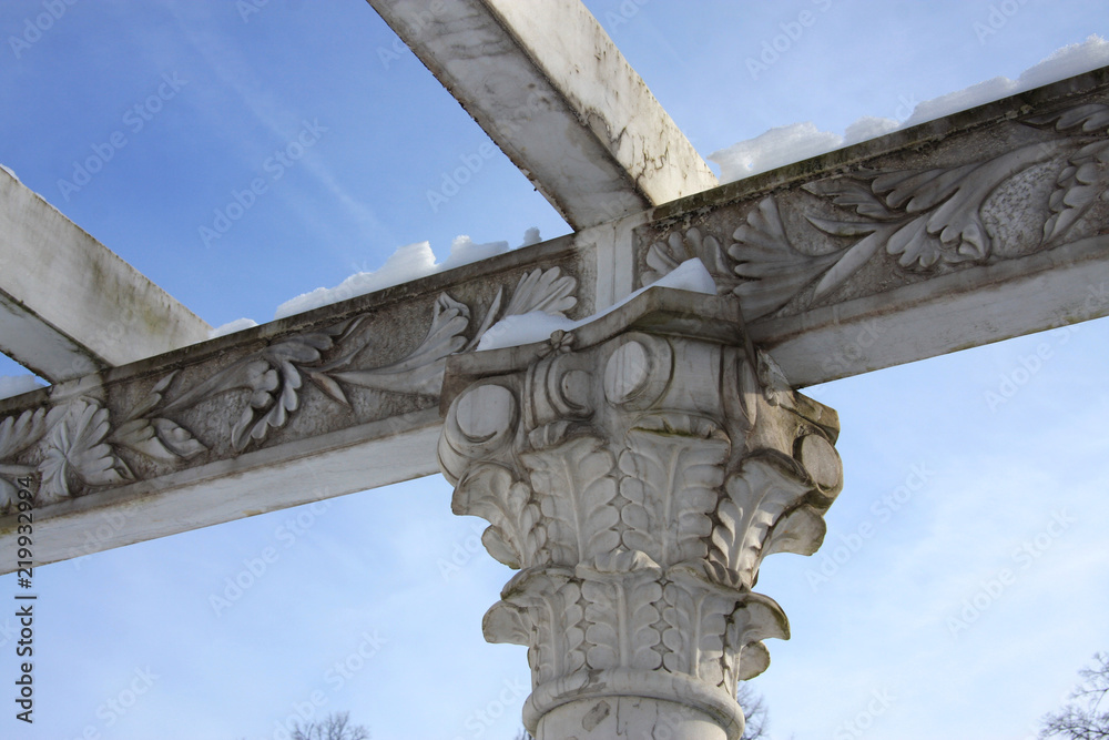Naklejka premium An ancient arch in the snow