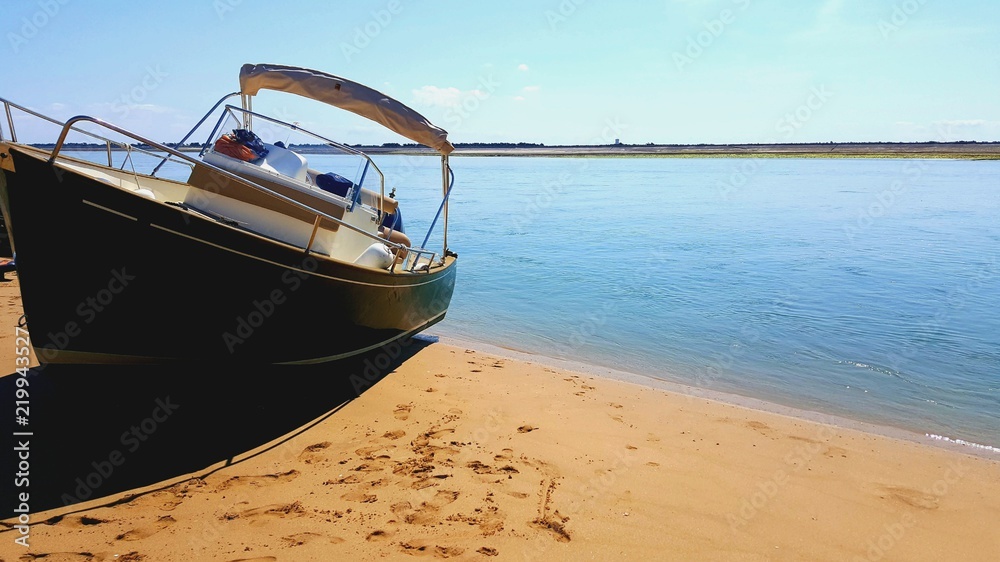 Fototapeta premium Island out of nowhere