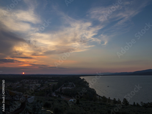 Puesta de sol en Casteglione del Lago, Lago Trasimeno