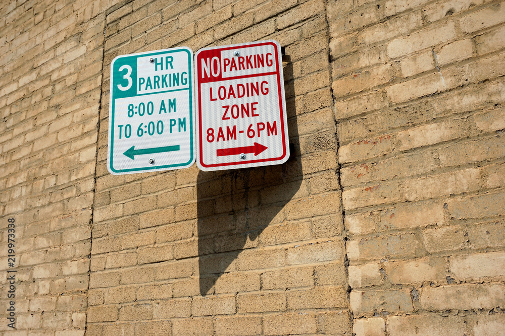 Obraz premium loading zone no parking sign