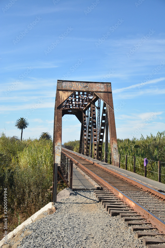 Fototapeta premium old metal railroad bridge