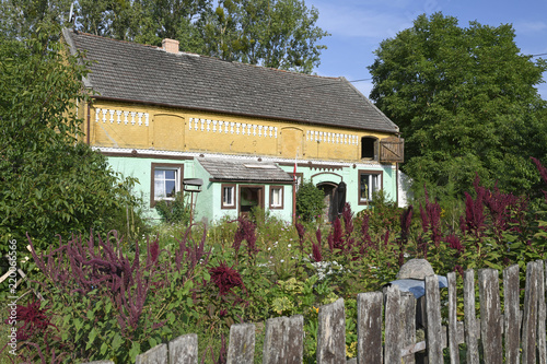 traditionelles Bauernhaus im Biosphärenreservat Unteres Donautal - Westpommern / Polen  photo