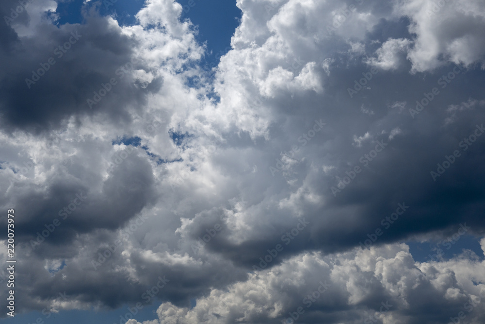 Fototapeta premium Beautiful sky with clouds. Plain landscape background.
