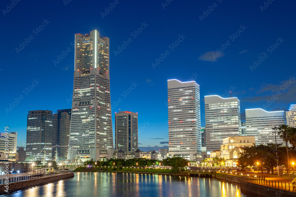 Fototapeta premium 横浜みなとみらい 夜景