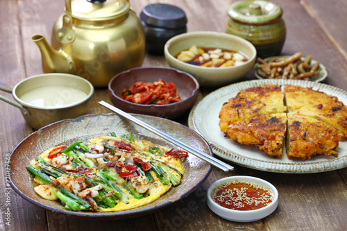 bindaetteok and pajeon, korean pancake
