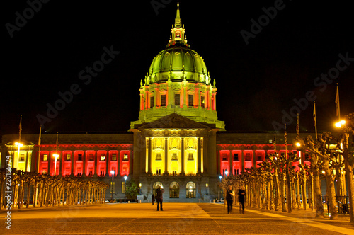Photos San Francisco City Hall, with 49ers colors after Super Bowl win
