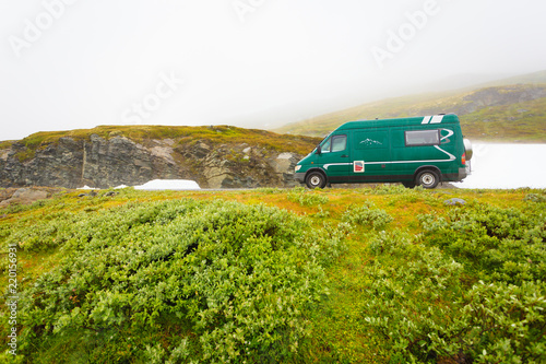 Fototapeta Naklejka Na Ścianę i Meble -  Camper car in norwegian mountains