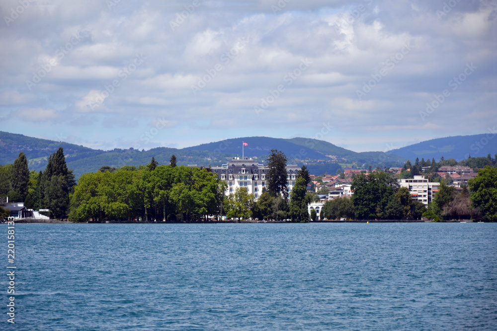 Annecy Mairie vue du lac