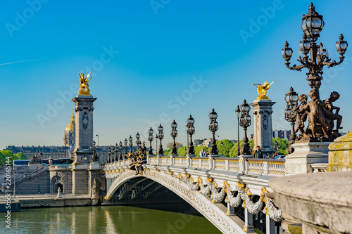 Fototapeta Naklejka Na Ścianę i Meble -  Pont Alexandre III