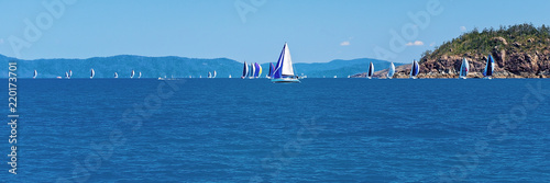 Fotografie Yacht Racing Around The Whitsunday Islands Great Barrier Reef Australia