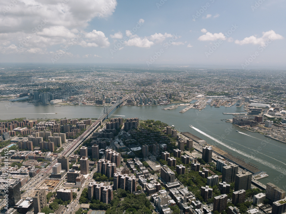 Obraz premium Drone Aerial Shot World Trade Center City View Beautiful NYC New York