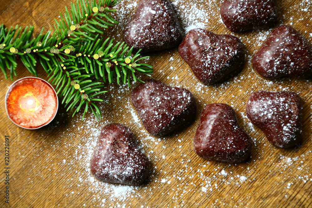 lebkuchen und tannenzweig lebkuchen und tannenzweig