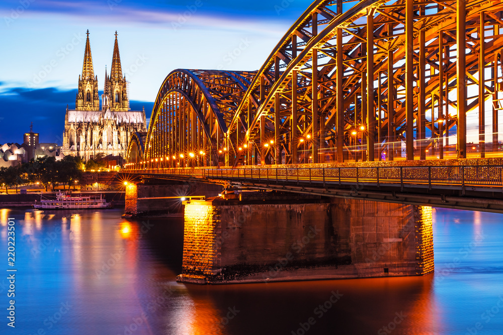 Fototapeta premium Evening view of Cologne or Koln, Germany