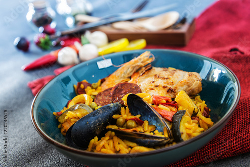Chicken and chorizo paella with Mussels