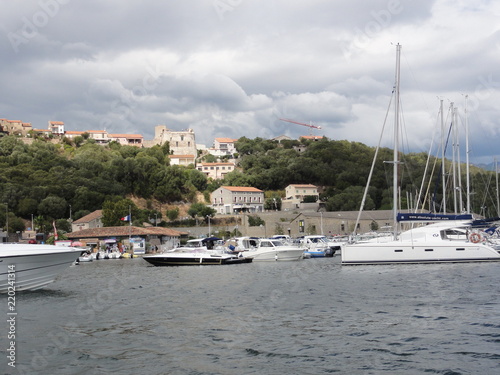 Un port en Corse