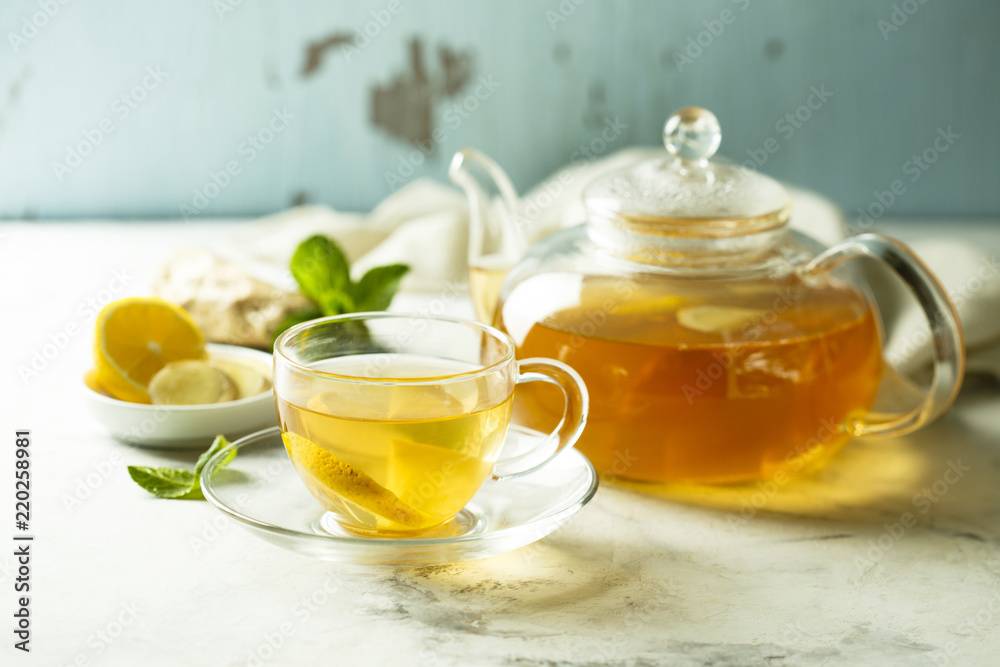 Lemon and ginger tea Lemon and ginger tea