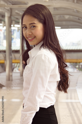 beautiful reception women staff portrait on walking street. Free Download beautiful reception women staff portrait on walking street. - GFXLoad