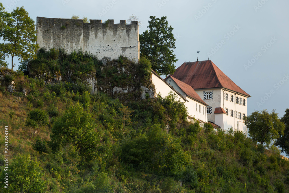 Schloss in Hettingen im Landkreis Sigmaringen (Hohenzollern) Schloss in Hettingen im Landkreis Sigmaringen (Hohenzollern)