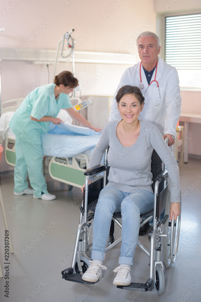 Obraz premium discharge from the hospital