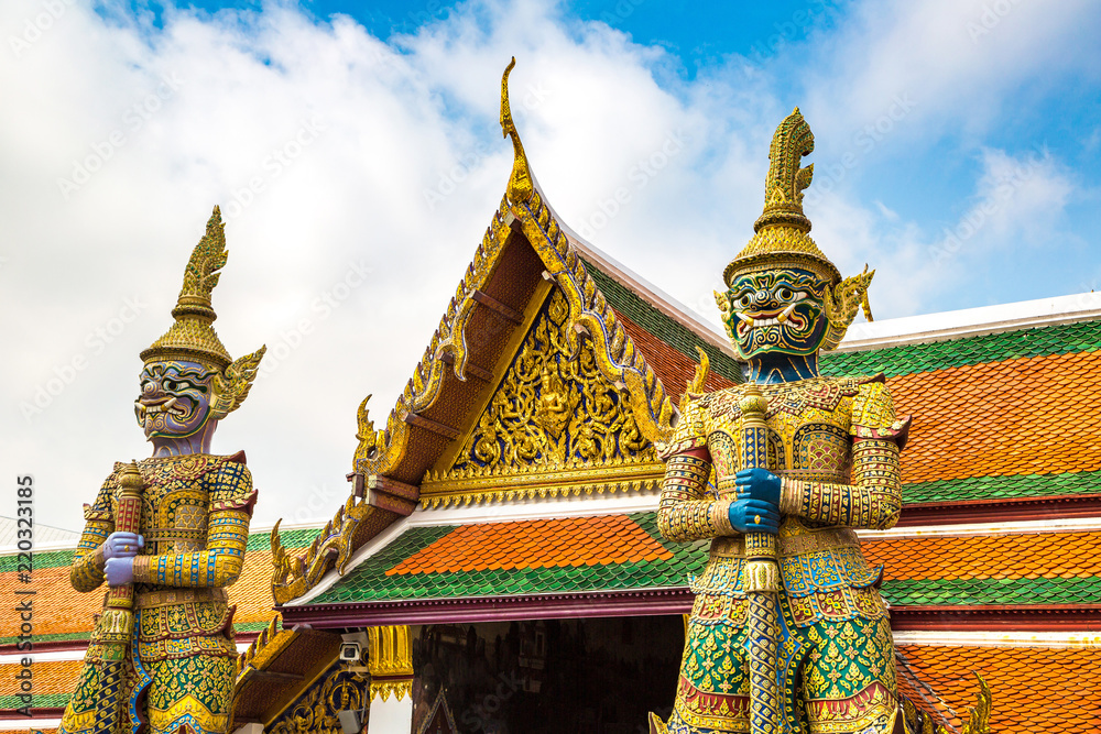 Fototapeta premium Demon Guardian in Bangkok